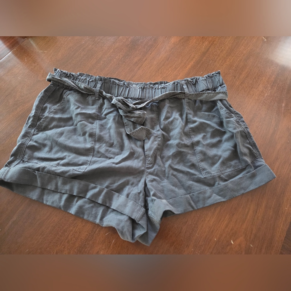 Stylish Gray Women's Shorts